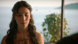 extant_GameOfThrones_3x10-Mhysa_3580