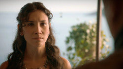 extant_GameOfThrones_3x10-Mhysa_3625