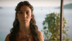 extant_GameOfThrones_3x10-Mhysa_3678