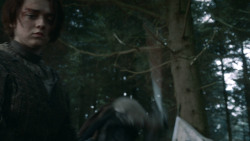 extant_GameOfThrones_3x10-Mhysa_4224