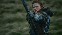 extant_GameOfThrones_3x10-Mhysa_4409