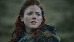 extant_GameOfThrones_3x10-Mhysa_4483