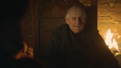 extant_GameOfThrones_3x10-Mhysa_4543