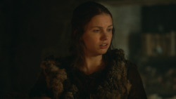 extant_GameOfThrones_3x10-Mhysa_4573