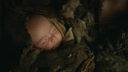 extant_GameOfThrones_3x10-Mhysa_4596