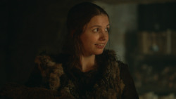 extant_GameOfThrones_3x10-Mhysa_4605