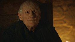 extant_GameOfThrones_3x10-Mhysa_4635