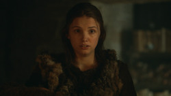 extant_GameOfThrones_3x10-Mhysa_4693