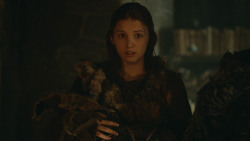 extant_GameOfThrones_3x10-Mhysa_4717