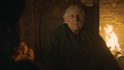 extant_GameOfThrones_3x10-Mhysa_4753