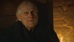 extant_GameOfThrones_3x10-Mhysa_4799