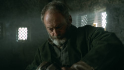 extant_GameOfThrones_3x10-Mhysa_4804