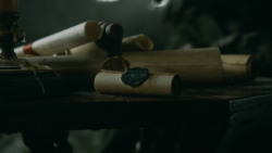 extant_GameOfThrones_3x10-Mhysa_4812