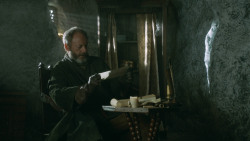 extant_GameOfThrones_3x10-Mhysa_4832