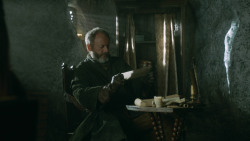 extant_GameOfThrones_3x10-Mhysa_4835