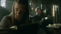 extant_GameOfThrones_3x10-Mhysa_4842
