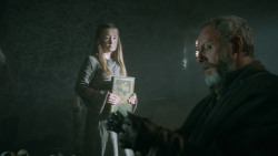 extant_GameOfThrones_3x10-Mhysa_4872