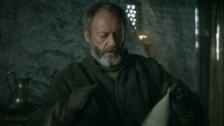 extant_GameOfThrones_3x10-Mhysa_4877