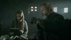 extant_GameOfThrones_3x10-Mhysa_4881
