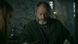 extant_GameOfThrones_3x10-Mhysa_4903