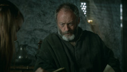 extant_GameOfThrones_3x10-Mhysa_4906