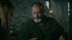 extant_GameOfThrones_3x10-Mhysa_4907