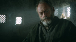 extant_GameOfThrones_3x10-Mhysa_4938