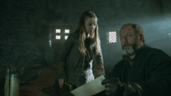 extant_GameOfThrones_3x10-Mhysa_4990