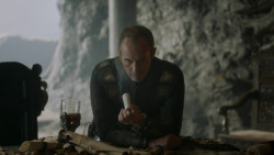 extant_GameOfThrones_3x10-Mhysa_5024