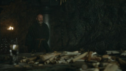 extant_GameOfThrones_3x10-Mhysa_5026