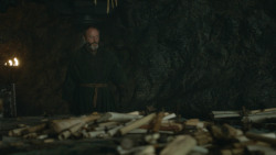 extant_GameOfThrones_3x10-Mhysa_5027