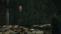 extant_GameOfThrones_3x10-Mhysa_5030