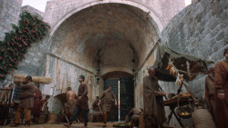 extant_GameOfThrones_3x10-Mhysa_5562