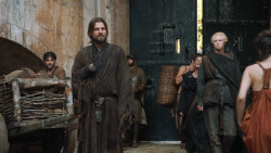 extant_GameOfThrones_3x10-Mhysa_5583
