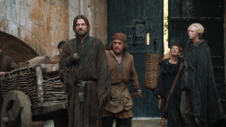 extant_GameOfThrones_3x10-Mhysa_5585