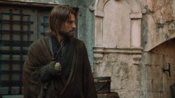 extant_GameOfThrones_3x10-Mhysa_5602