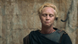 extant_GameOfThrones_3x10-Mhysa_5605