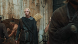 extant_GameOfThrones_3x10-Mhysa_5622