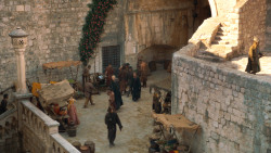 extant_GameOfThrones_3x10-Mhysa_5624