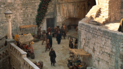 extant_GameOfThrones_3x10-Mhysa_5625