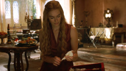 extant_GameOfThrones_3x10-Mhysa_5638