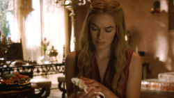 extant_GameOfThrones_3x10-Mhysa_5651