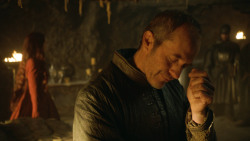 extant_GameOfThrones_3x10-Mhysa_5720