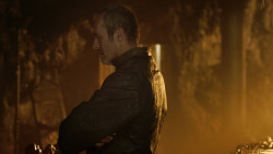 extant_GameOfThrones_3x10-Mhysa_5742