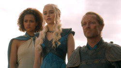 extant_GameOfThrones_3x10-Mhysa_6079