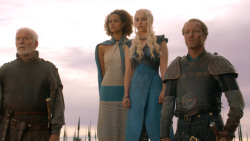 extant_GameOfThrones_3x10-Mhysa_6095