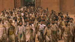 extant_GameOfThrones_3x10-Mhysa_6137