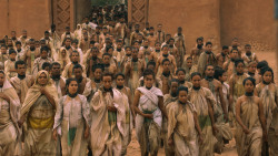 extant_GameOfThrones_3x10-Mhysa_6138