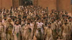 extant_GameOfThrones_3x10-Mhysa_6139