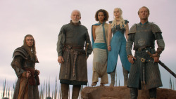 extant_GameOfThrones_3x10-Mhysa_6161